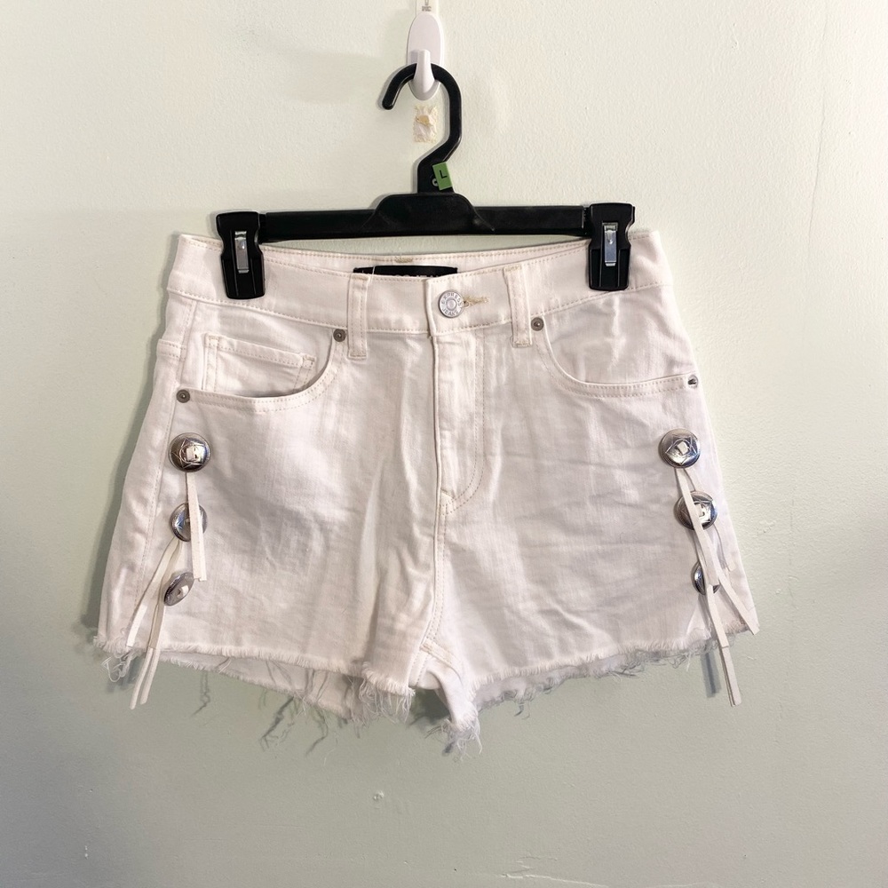 ❄️Express• Southwestern Metal Accent Shorts